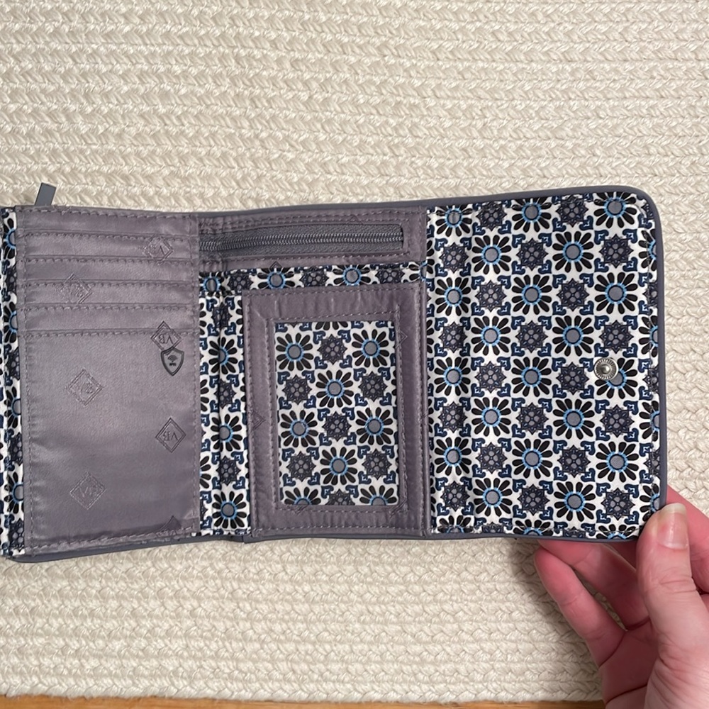 RFID Riley Compact Wallet - Picture 2 of 5
